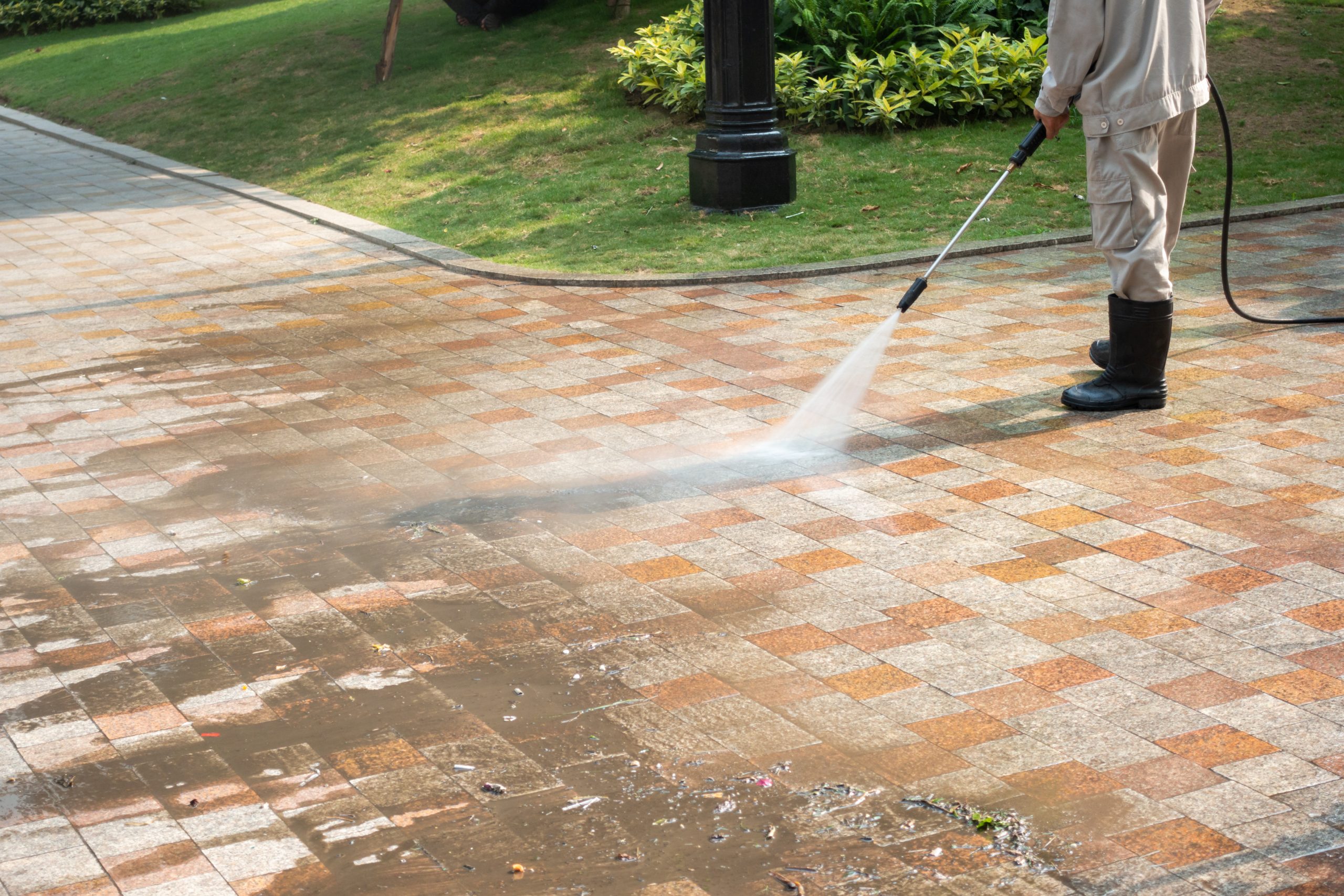 Uses of pressure washer